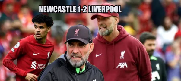 El delantero colombiano celebra con Liverpool quien ganó 2-1 ante Newcastle