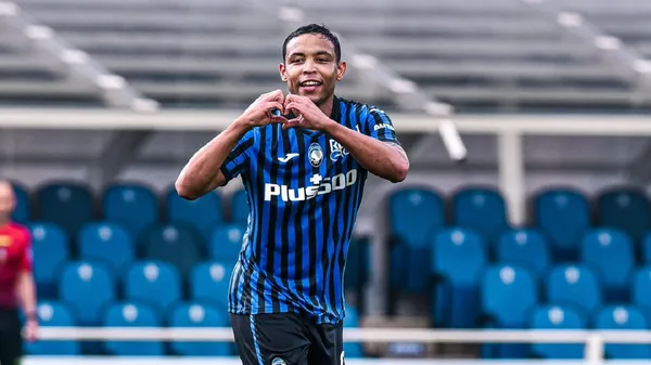 El delantero colombiano concluyó la mejor temporada de su carrera en Atalanta.