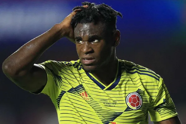 El delantero colombiano contó que no se acostumbra a un sobrenombre que le pusieron.