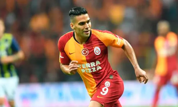 El delantero colombiano convirtió un golazo en la victoria ante Kayserispor.