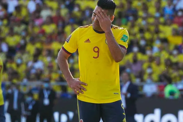 El delantero colombiano ingresó en el segundo tiempo en la derrota ante Argentina, la Selección Colombia sigue con su mala racha de resultados y de anotar goles.