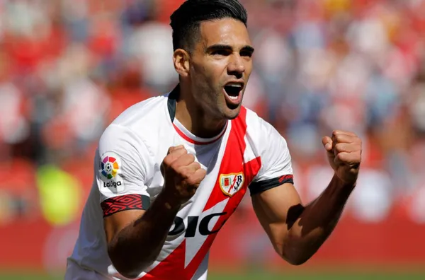 El delantero colombiano llegó pisando fuerte en el equipo español con sus dos goles, pero no tiene garantizada la continuidad en el club a futuro porque todo depende de una condición especial.