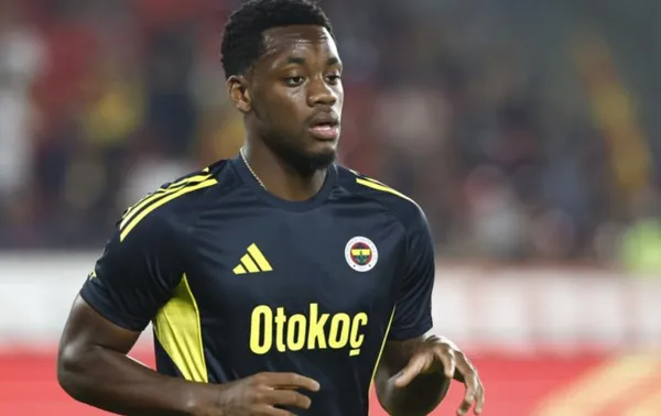 El delantero colombiano marcó la tercera anotación en el triunfo de su equipo 3-0 ante el Eyupspor por la Superliga de Turquía.