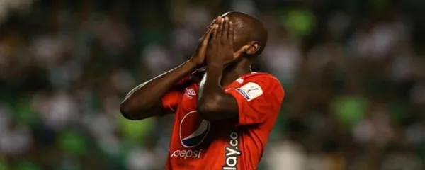 El delantero se mostró inconforme con los más recientes sucesos del FPC.