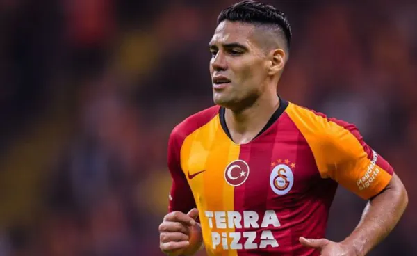 El delantero y goleador colombiano fue fuertemente señalado y criticado por un dirigente turco.