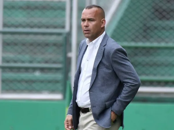 El Deportivo Cali recibe en el Palmaseca a un difícil equipo de Alianza Petrolera, ya suena mucho los cambios de timonel del local.