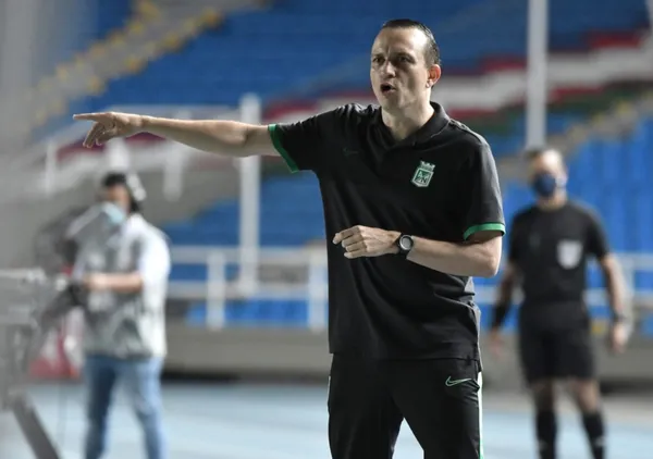El entrenador antioqueño tuvo varios elementos valiosos ante Millonarios.