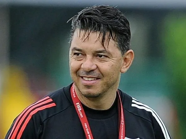 El entrenador argentino aseguró que el colombiano es el mejor para llevar el '10' del 'Millonario' en la espalda.