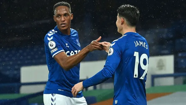 El entrenador de los Toffes quiere a un futbolista de la Selección Colombia.