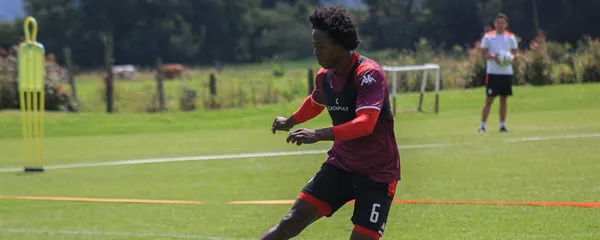 El equipo Cardenal, dirigido por Martín Cardetti, quiere llevarse los tres puntos del Estadio Polideportivo Sur.