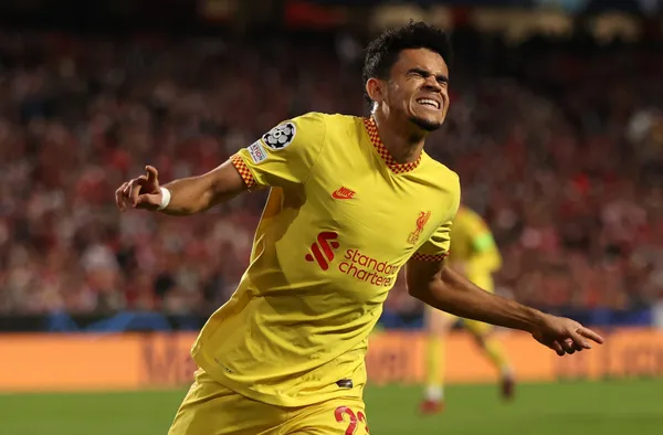 El equipo de Luís Díaz va por los tres puntos contra su rival directo por el título.