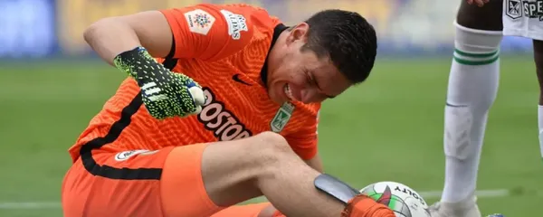 El equipo paisa buscaría un arquero de experiencia para competir la titularidad.