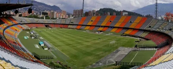El escenario deportivo no se encuentra en las mejores condiciones tras el concierto de Maluma.