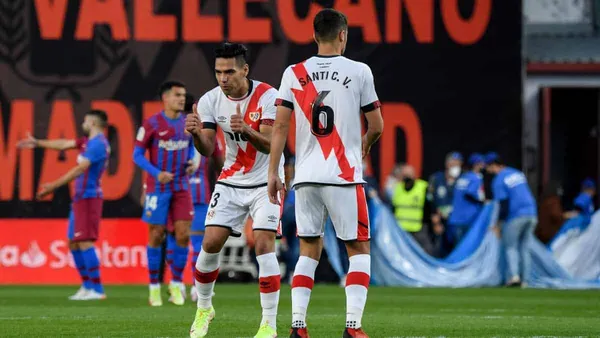 El EstadioCamp Nou será donde se enfrenten el peligroso Rayo, frente a un alicaido Barcelona por la Liga.