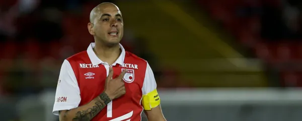 El exjugador de Boca Juniors supo convertirse en el máximo ídolo en la historia del equipo Cardenal.