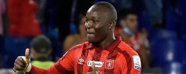 El extremo colombiano aceptó la oferta de Talleres de Córdoba y se dirige rumbo a Argentina.