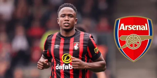 El extremo colombiano, Luis Sinisterra, tuvo una baja calificación en el partido contra el Arsenal.