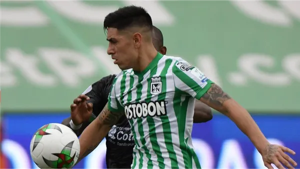 El jugador argentino establece la acostumbrada salida segura y filtrada que se convierte en facultad ofensiva