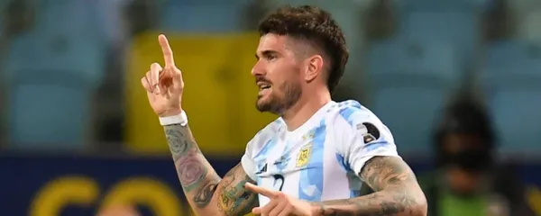 El jugador de Atlético de Mdrid se quejó sobre los tratos que recibió la 'Albiceleste' en Calama.