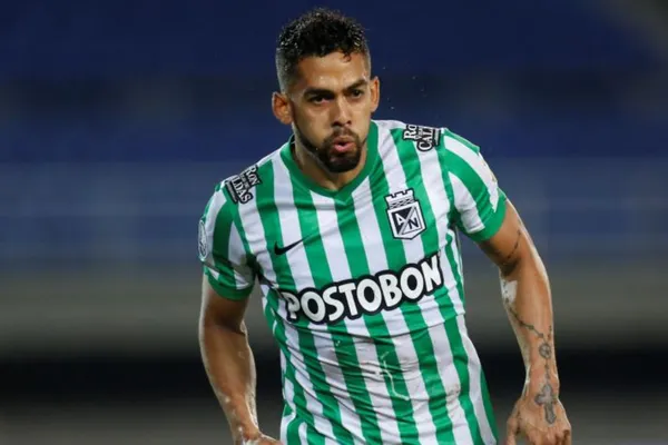 El jugador de Atlético Nacional llegó en la temporada 2019/20 y ayer jugó en la derrota del cuadro verdolaga ante Tolima en la liga Betplay.