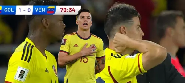 El jugador Matheus Uribe tuvo un gesto con James Rodríguez en cuanto ingresó ante Venezuela