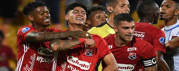 El jugador salió con molestias en el juego por Copa Sudamericana.