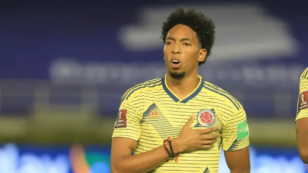 El lateral lanzó un comunicado respecto a lo que mencionó luego de conocer la lista de Reinaldo Rueda