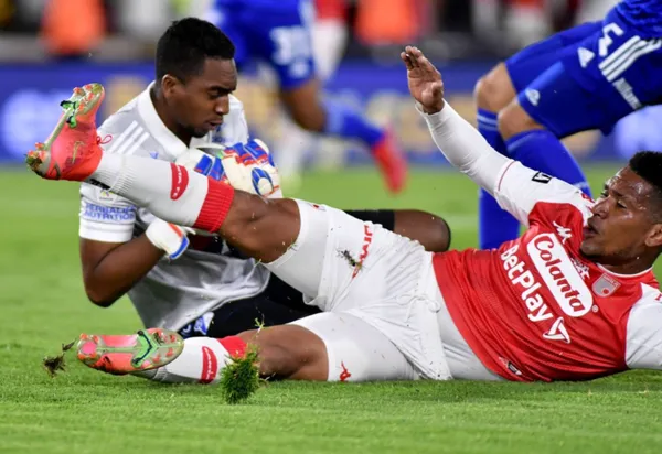 El nuevo portero del cuadro “Embajador” demostró seguridad al 100% y probablemente no soltará el puesto en lo que resta del año.