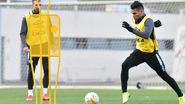 El partido entre el Rayo y el Valencia cerrara la jornada 31 el día lunes ambos desean mantenerse en la zona media de la tabla.