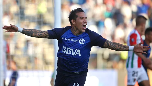 El polémico atacante tolimense le hace guiños al cuadro escarlata para la temporada 2022 y llegaría como agente libre.