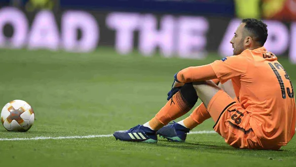 El portero colombiano disputó solamente 6 encuentros en la última temporada con Napoli, ahora, el número podría empeorar