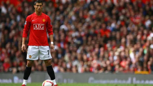 El portugués jugara su partido N° 293 vistiendo la dorsal de los 'Red Devils' en su segundo debut con el club