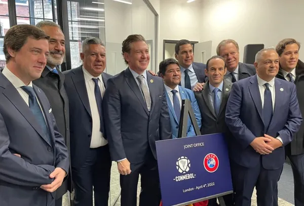 El presidente de la Federación Colombiana de Fútbol (FCF) sigue de gira por Europa, todo esto mientras la Selección Colombia aún no conoce quién será su nuevo entrenador.