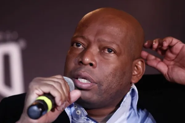 El reconocido ídolo de la Selección Colombia presentó un proceso de reorganización de deudas en la Superintendencia de Sociedades. Son muchos los negocios que tiene el crack colombiano pero son nulos los goles financieros que estos le producen, acá le contamos.