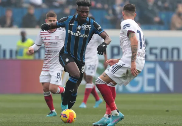 El regreso del artillero colombiano se dio al minuto 61 de juego, tras la salida de su compatriota Luis Muriel, 'El Toro' no jugaba desde el 06 de febrero con Atalanta.