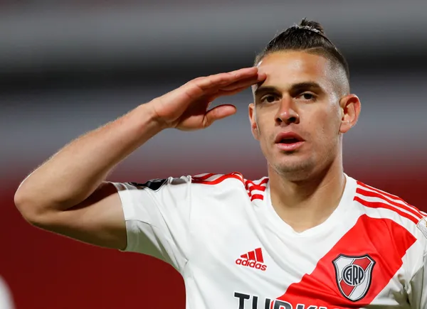 El rendimiento y la cuota goleadora del colombiano han despertado intereses en clubes que pretenden sacarlo del continente.