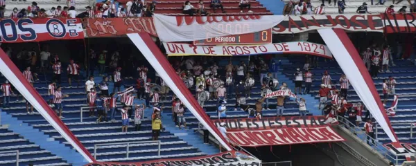 El técnico no guardó silencio ante la poca asistencia de los hinchas "Tiburones".