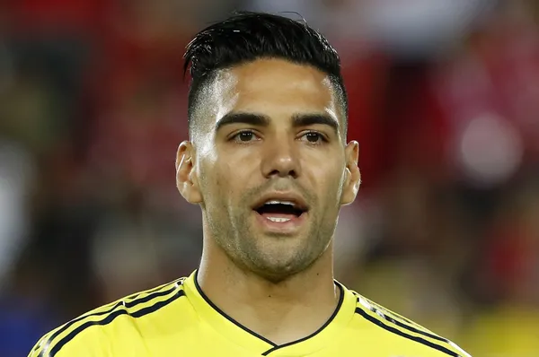 “El Tigre” mediante las redes sociales demostró que estaba en sintonía del partido de Millonarios FC y se presume por algo que le gusta mucho el cuadro “Embajador”.