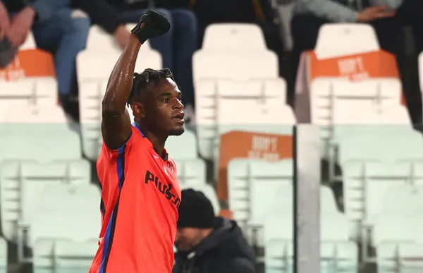 “El Toro” volvió a anotar en la Serie A de Italia y con una celebración particular volvió a mandar otro mensaje a la Selección Colombia.