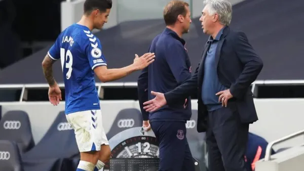 El video de James Rodríguez y Carlo Ancelotti que se volvió viral en Inglaterra tras el doblete del colombiano.