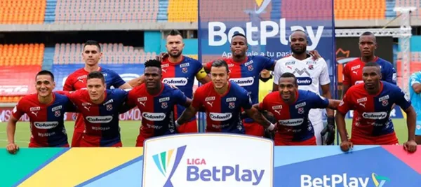 El volante colombiano Javier Reina salió del Deportivo Indepeniente Medellín por una decisión de la institución, el club decidió no renovar el vínculo con el jugador que finalizaba el 31 de diciembre de 2021.