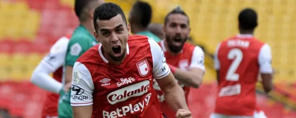 El volante contó la realidad de su polémico fichaje entre los rivales capitalinos.