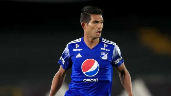 El volante fue elegido la figura del encuentro en el clásico del fútbol colombiano.