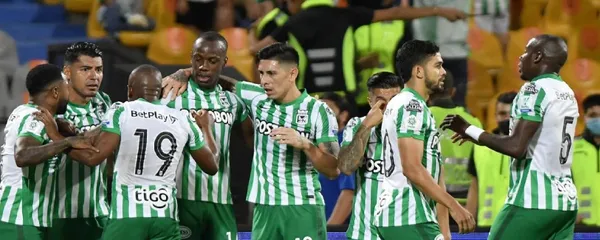 El volante no ha definido su futuro, pero estaría lejos del equipo verde.