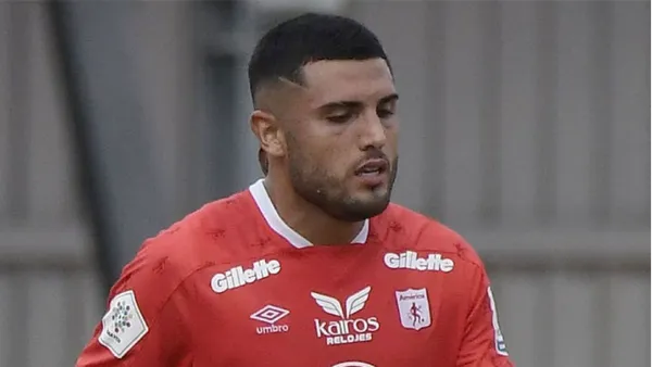 El volante habría solicitado a las directivas del club que lo cedan en condición de préstamo.