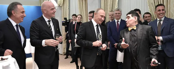 En 2018 se dio un encuentro impensado entre el presidente ruso y el campeón del mundo en 1986.