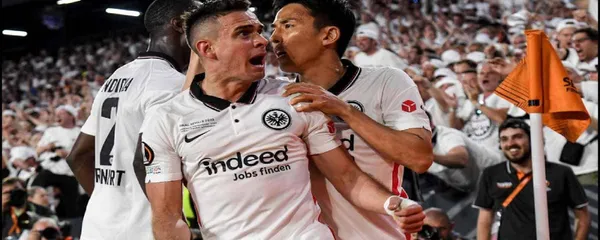 En diez ocaciones jugadores colombianos han levantado el segundo torneo más importante de el viejo continente.