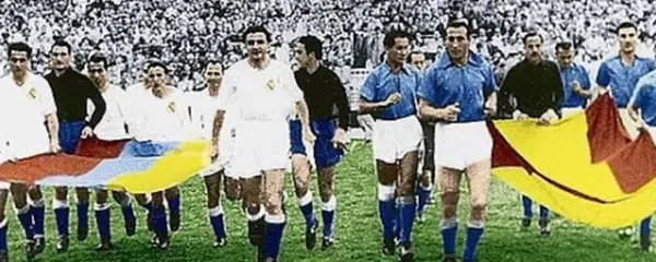 En la lista hay nombres como los del Alfredo Di Stéfano y Arnoldo Iguarán.