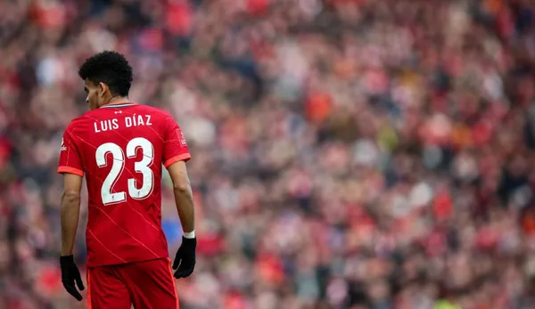 En un mes decisivo para las aspiraciones de los reds de llevarse todo, hoy se topaban nada más y nada menos que con el City por Premier.