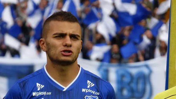 Este jugador colombiano fue la sensación en el mercado de pases del fútbol tricolor y hoy es el más buscado en redes.